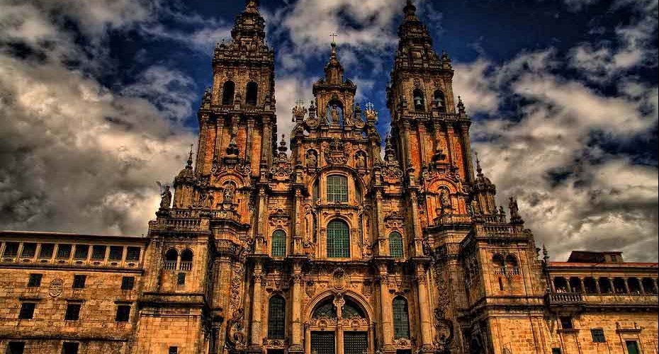 catedral-santiago-de-compostela-frente-2-930x500